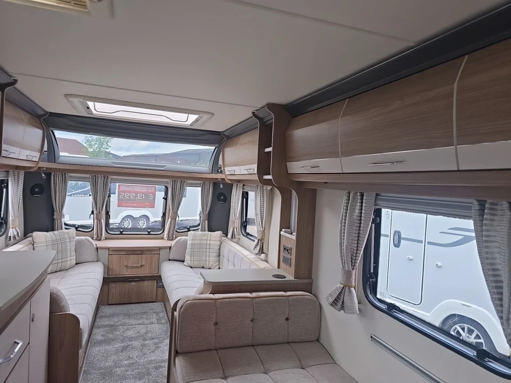 2000 Coachman Vip