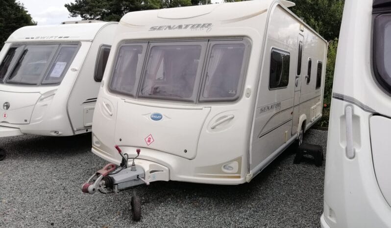 2009 Bailey Senator Indiana - 4-Berth Fixed Bed Caravan with Motor Mover