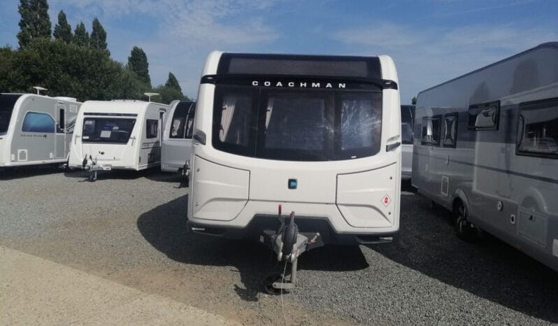 2019 Coachman Vip 520