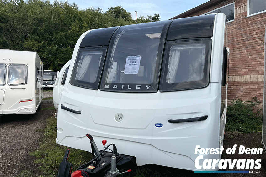 2020 Bailey Unicorn Black Edition Merida! - Exterior - Front