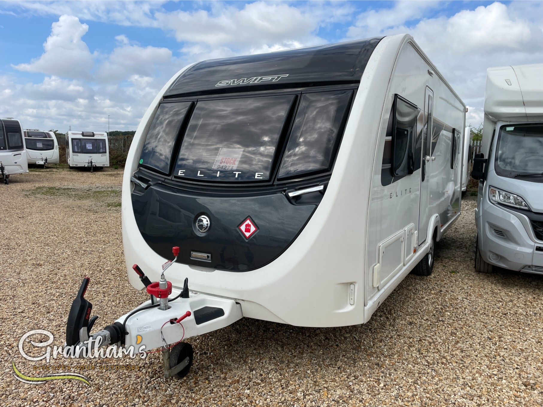 Swift Elite 560 (2021) 4-Berth Caravan with End-Washroom