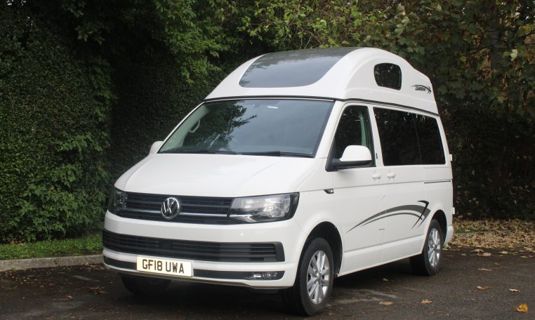 Volkswagen T6 SWB - Exterior - Front