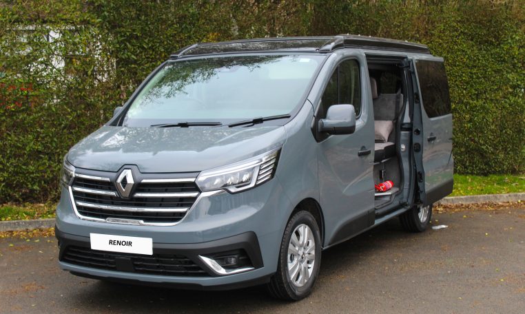 2022 Renault Renault Trafic SWB