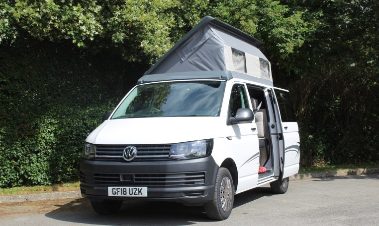 Volkswagen T6 SWB - Exterior - Front