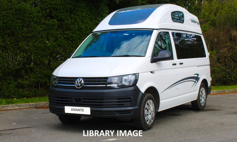 Volkswagen T6 SWB - Exterior - Front