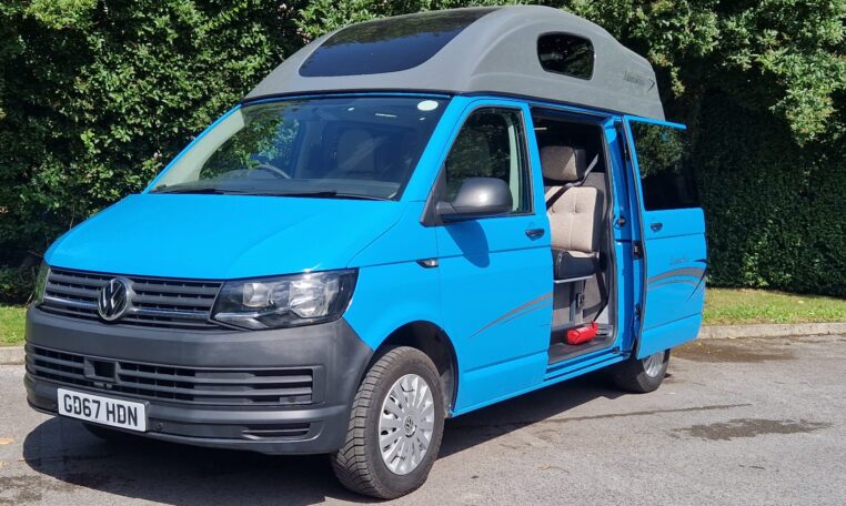 Volkswagen T6 SWB - Exterior - Front