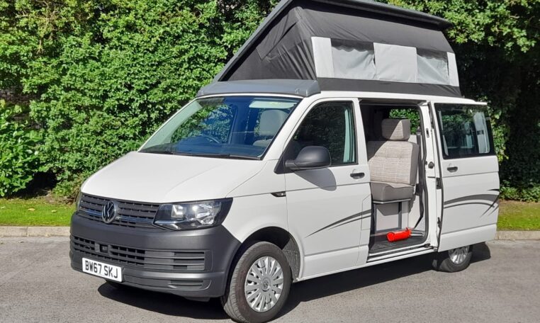 Volkswagen T6 SWB - Exterior - Front