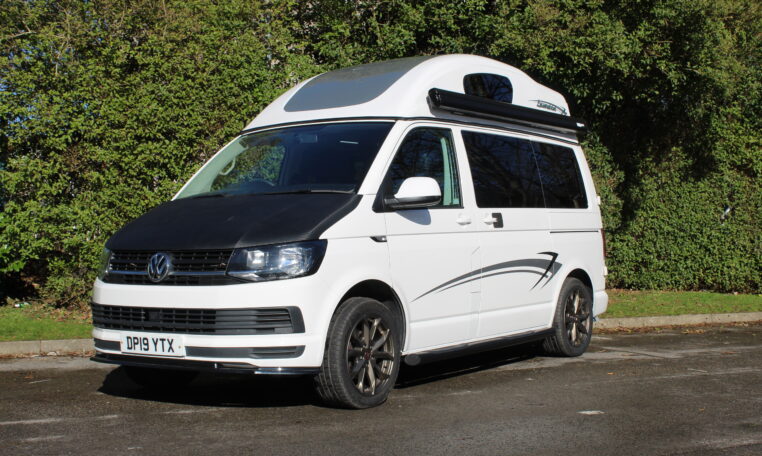 Volkswagen T6 SWB - Exterior - Front