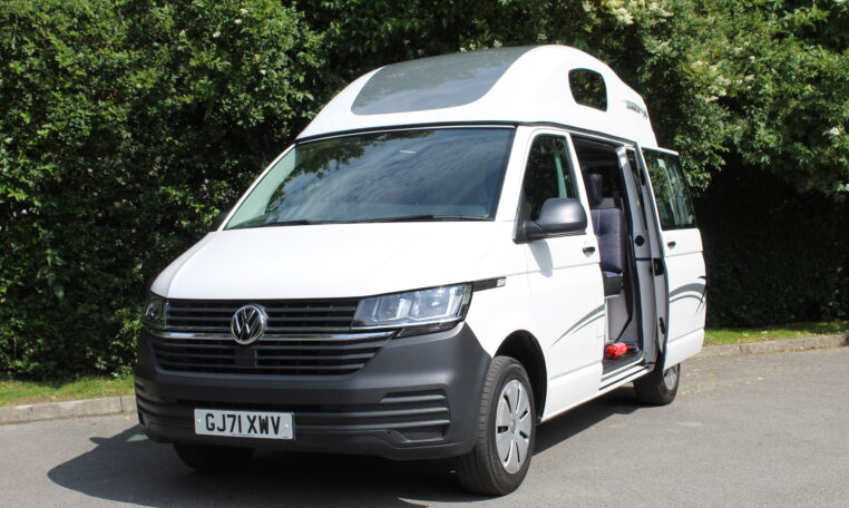 Volkswagen T6 SWB - Exterior - Front