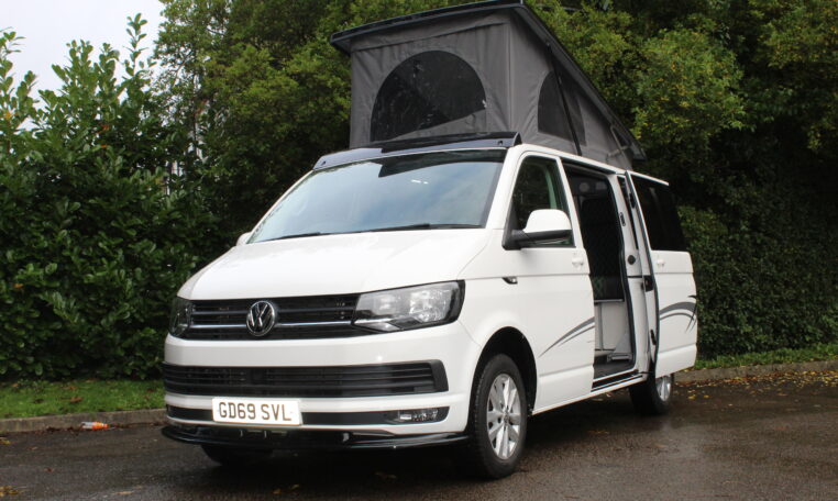 Volkswagen T6 SWB - Exterior - Front
