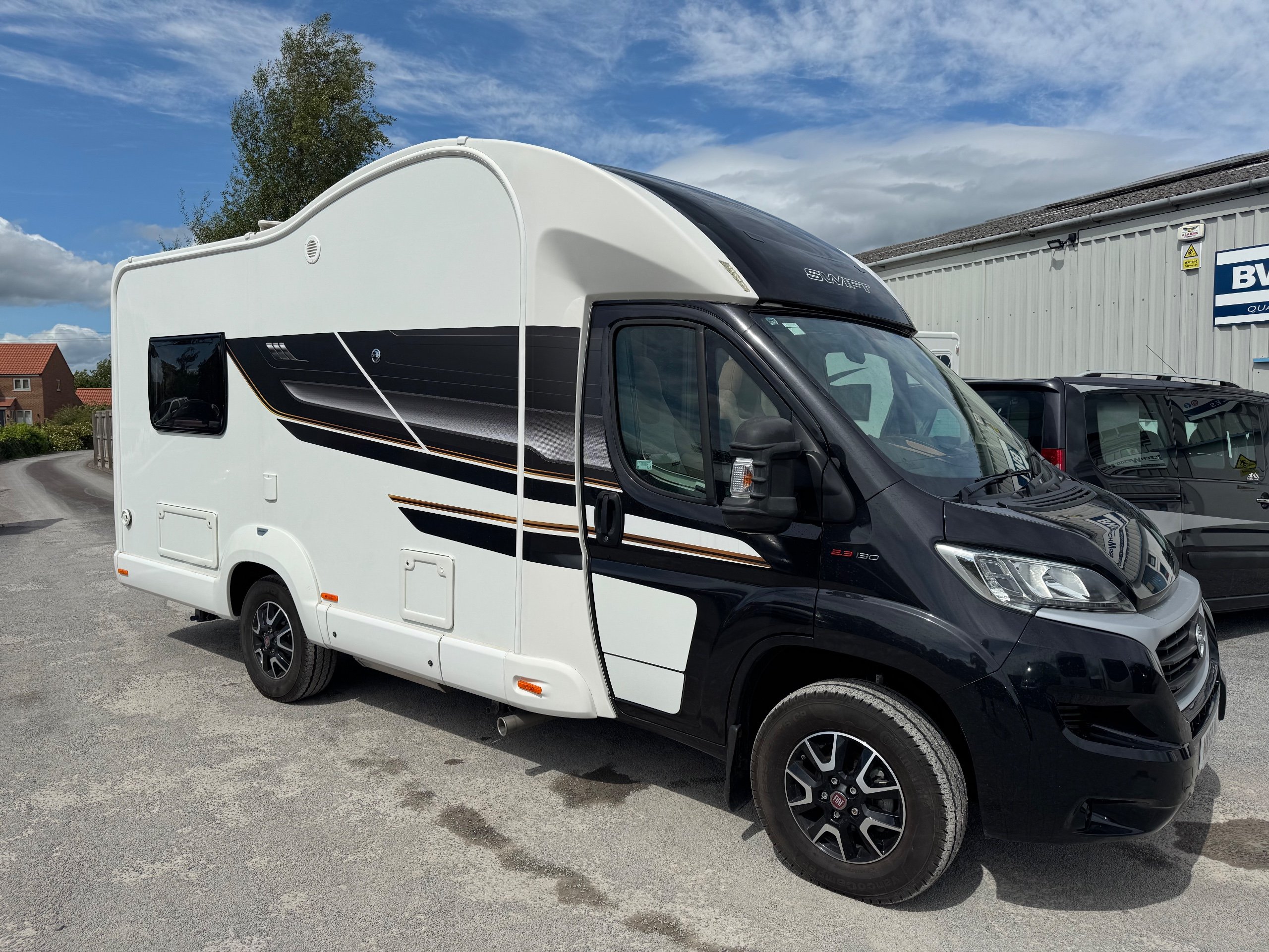 Bessacarr 562