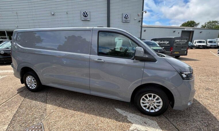 Volkswagen T7 LWB