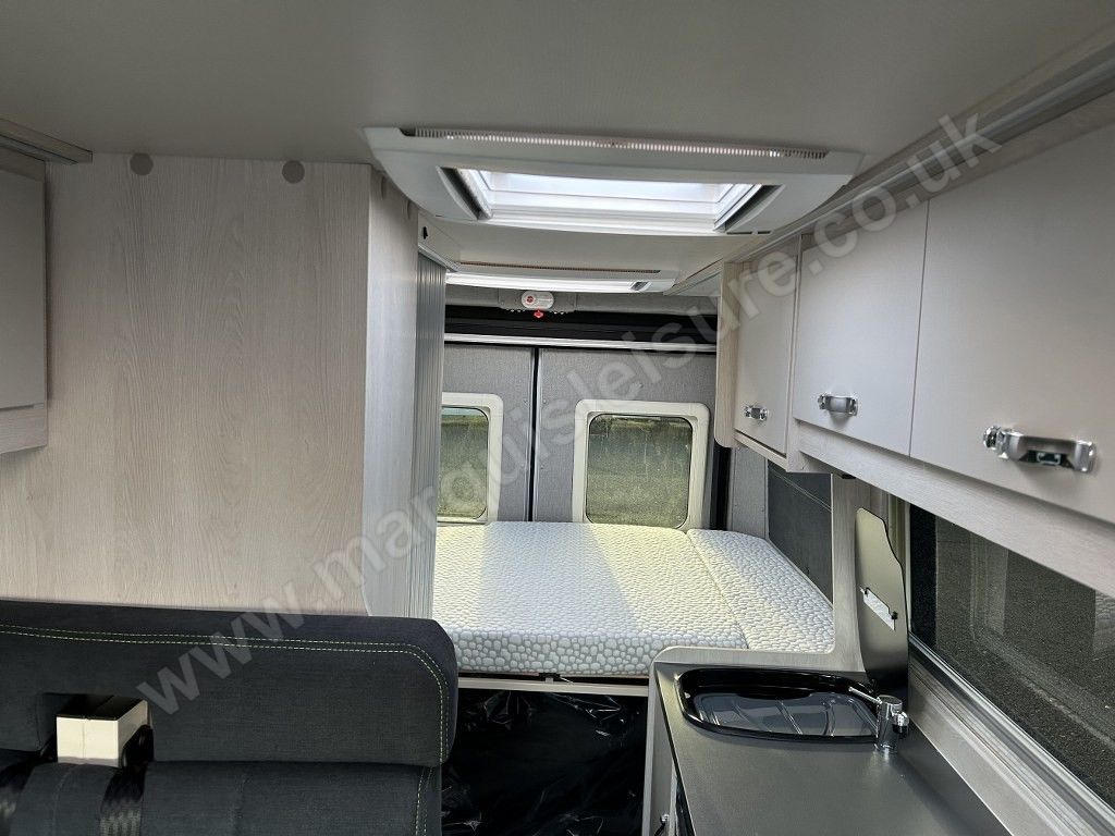 AUTO SLEEPERS ACTIVE FG635