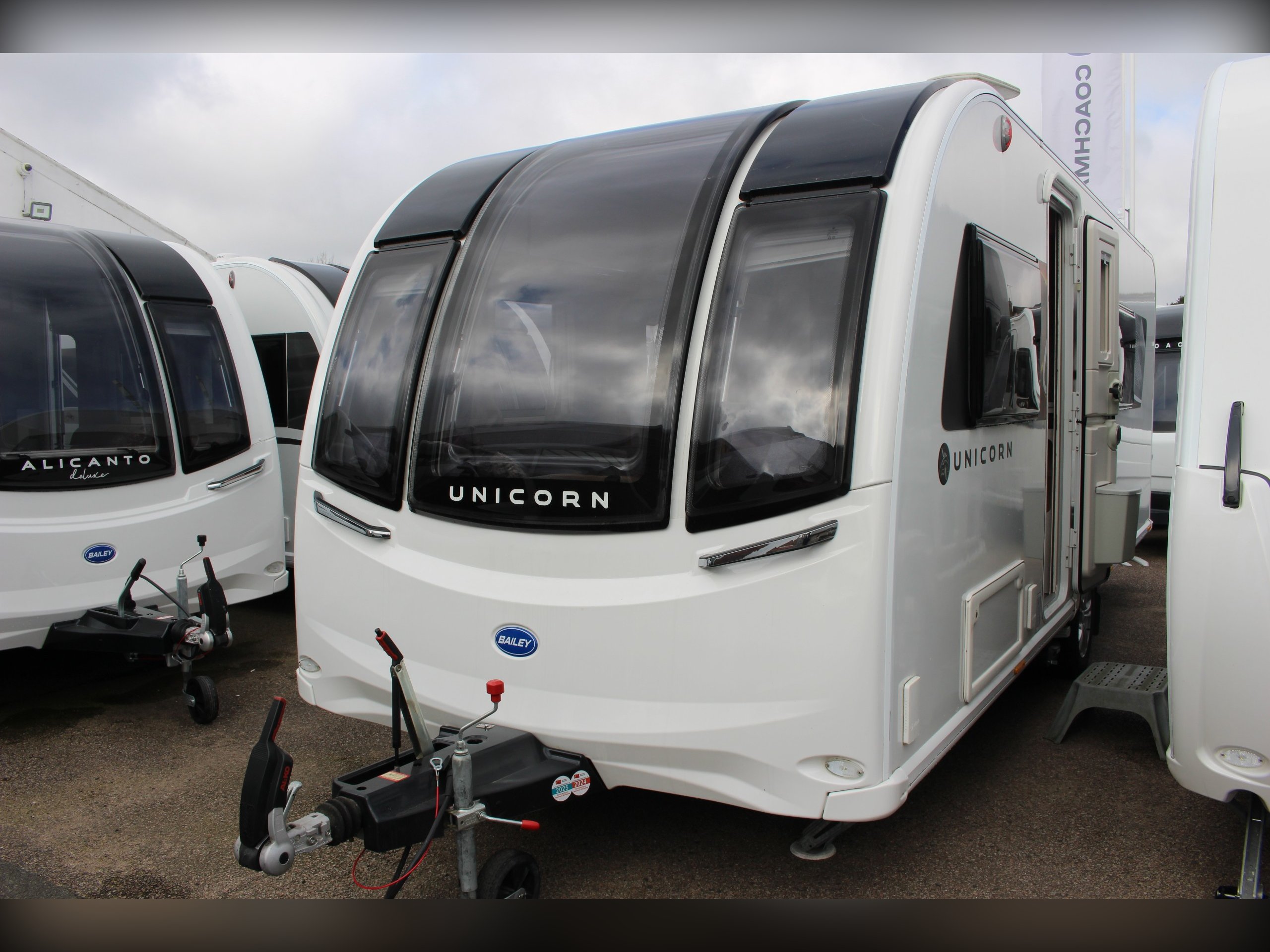 Bailey Unicorn Cadiz