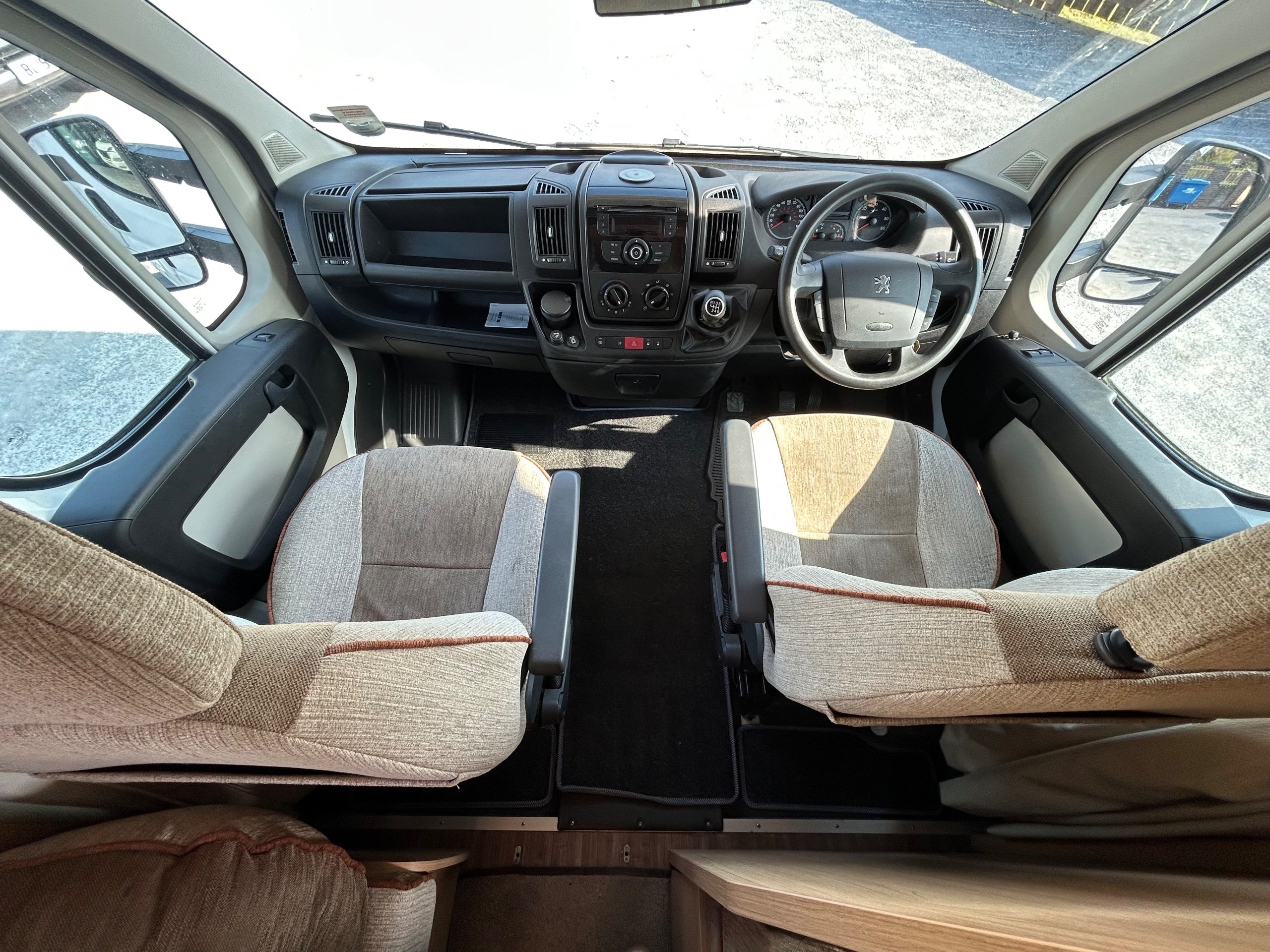 2012 Elddis Autoquest 130