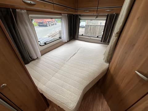 Bürstner Nexxo T660 2008 4-Berth with Fixed French Bed