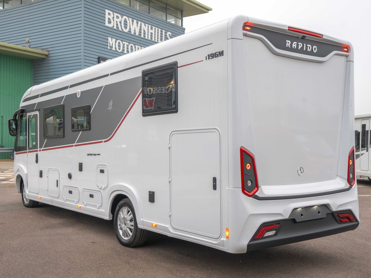 Rapido i196M Distinction 170BHP Auto