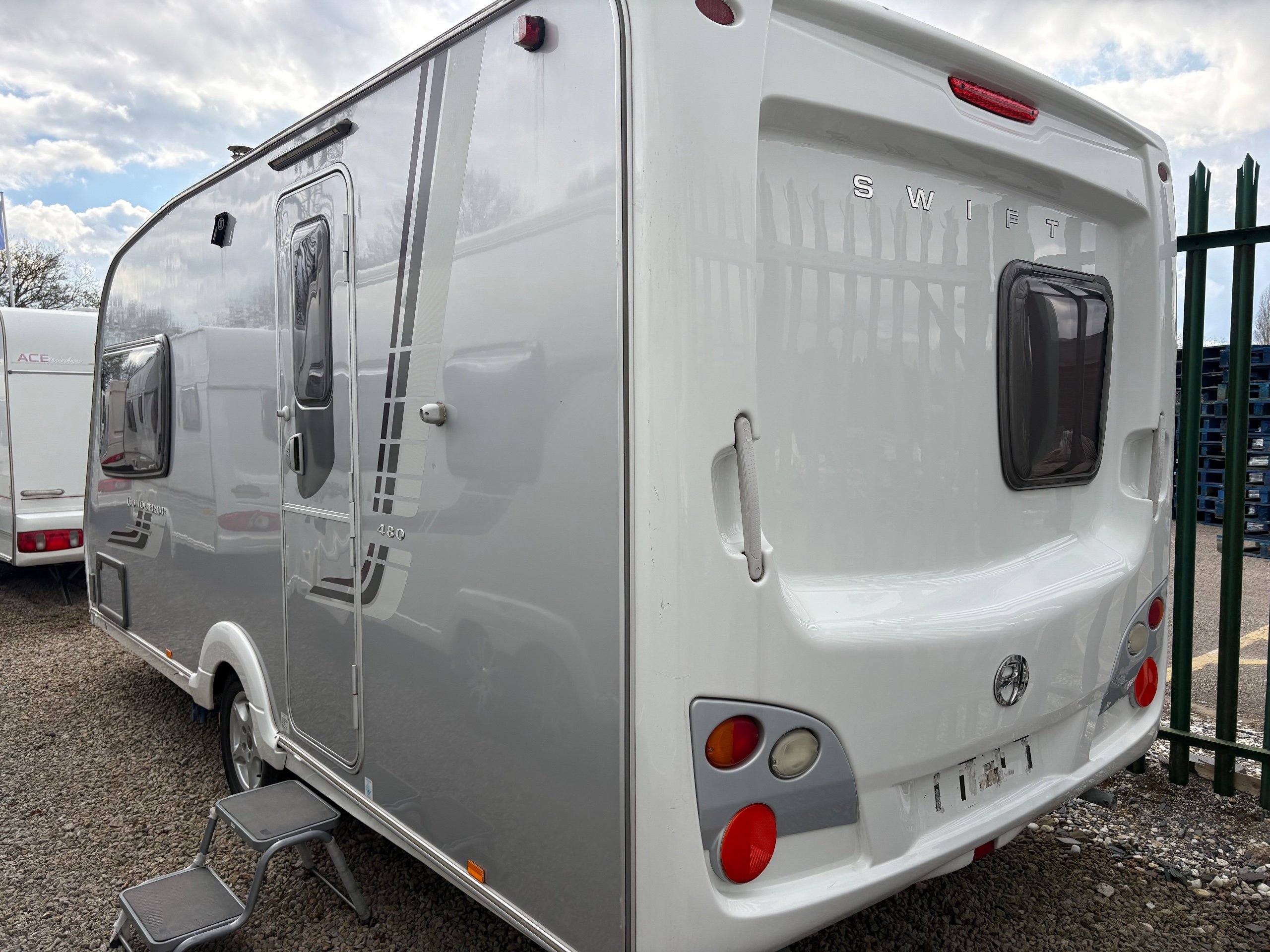 2008 Swift Conquerer 480