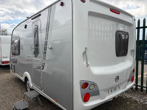 2008 Swift Conquerer 480