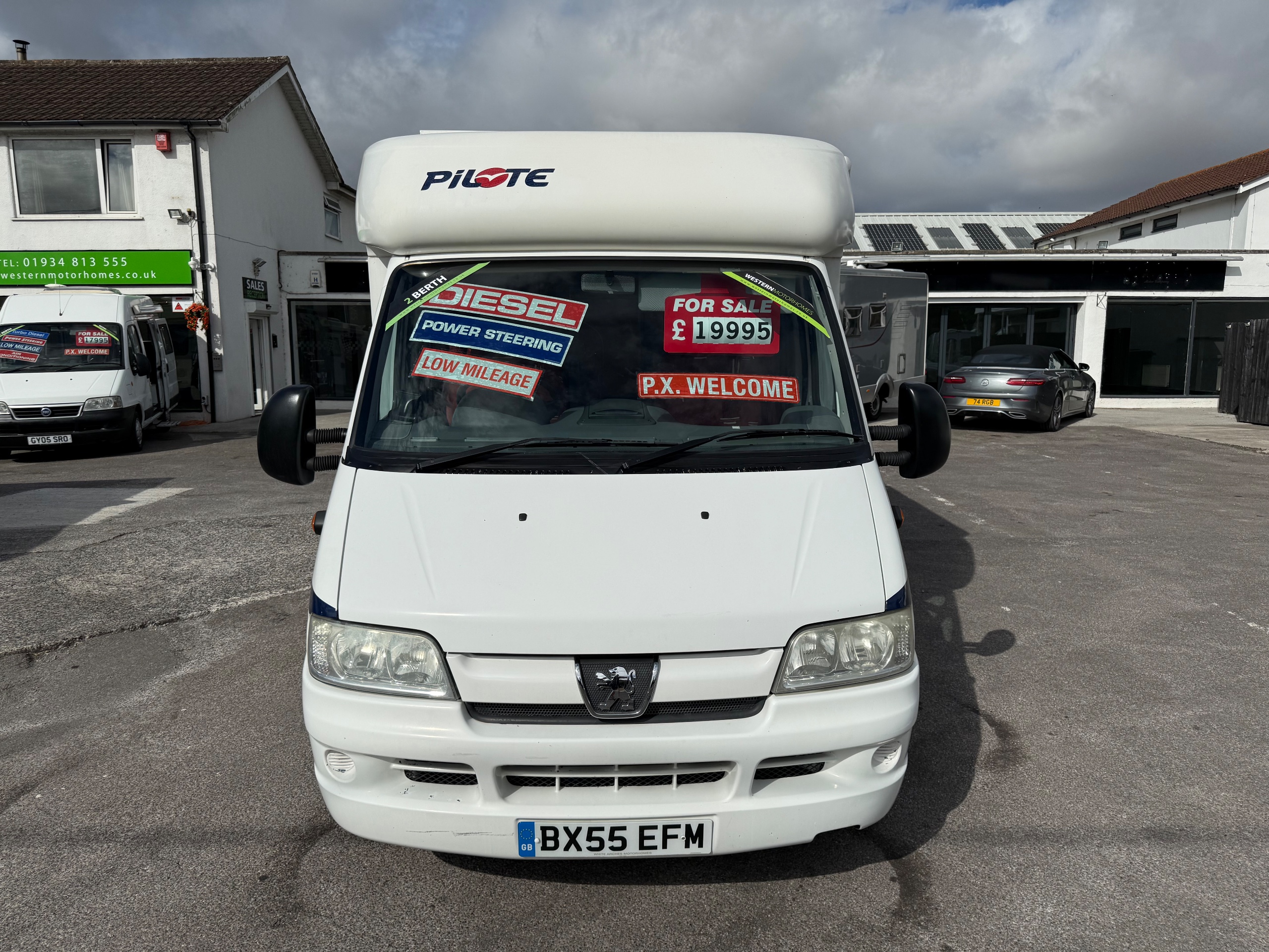 Pilote Pacific P3 2 Berth Peugeot Boxer