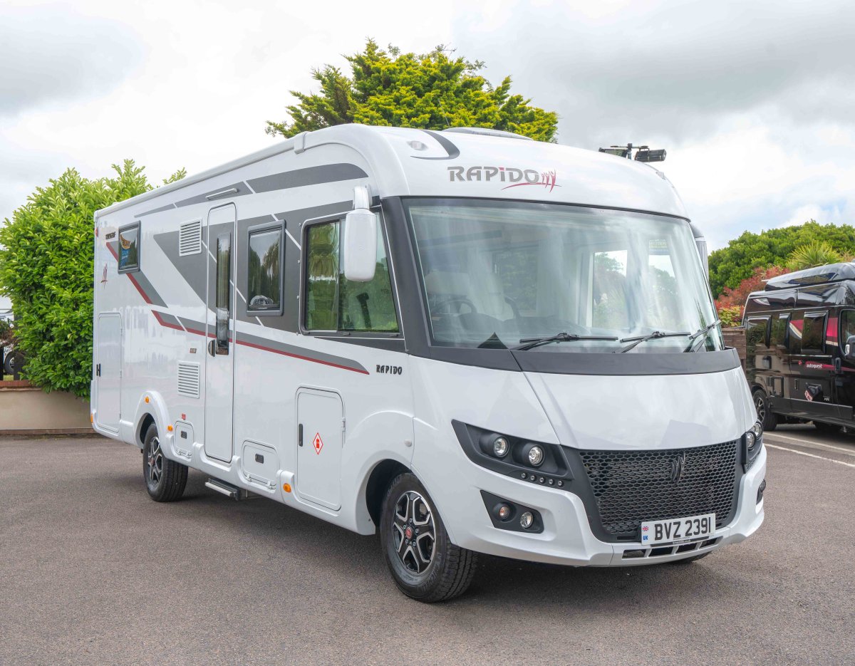 Rapido 8096DF Ultimate Line 180BHP Auto