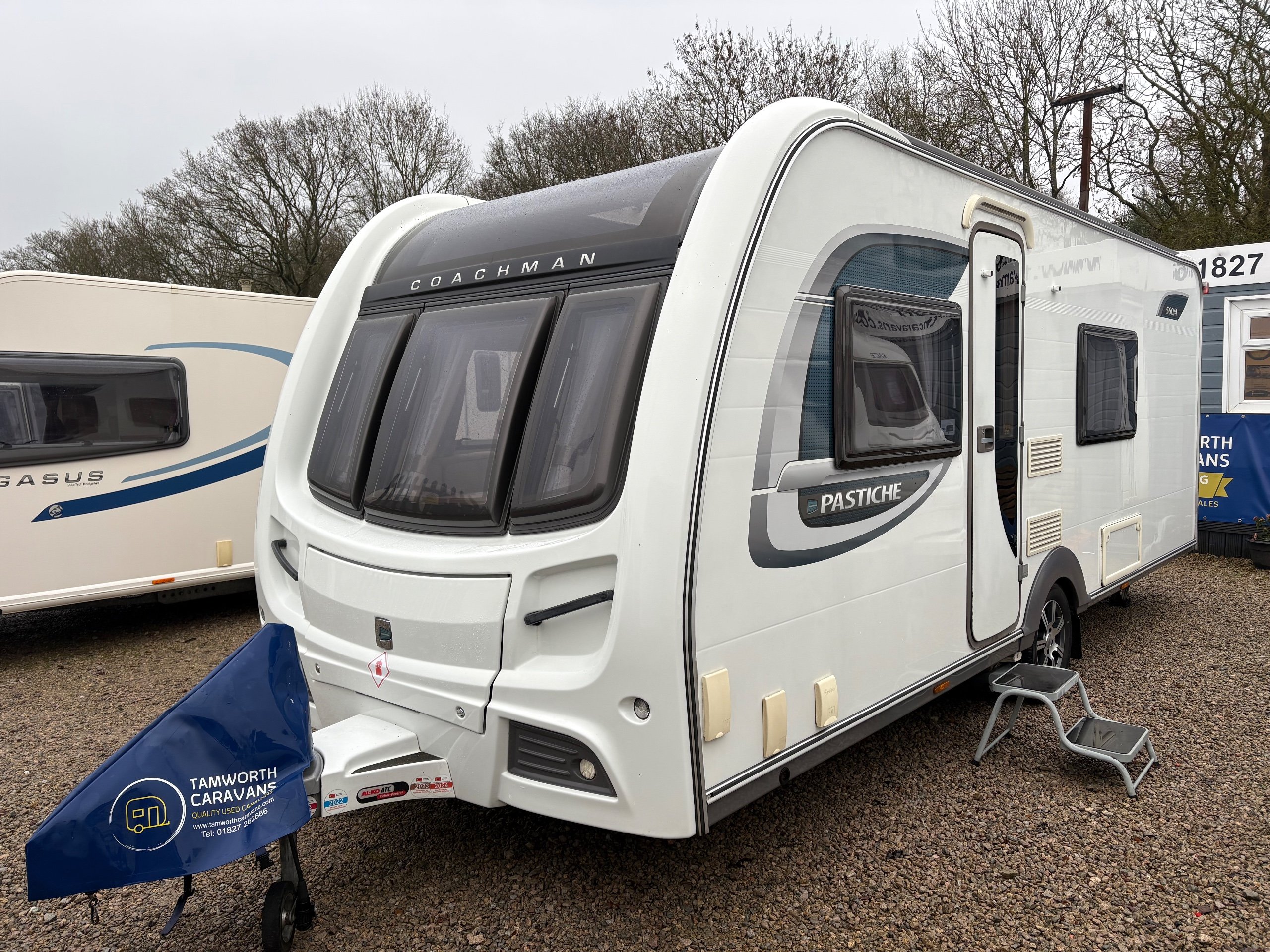 Coachman Pastiche 560/4