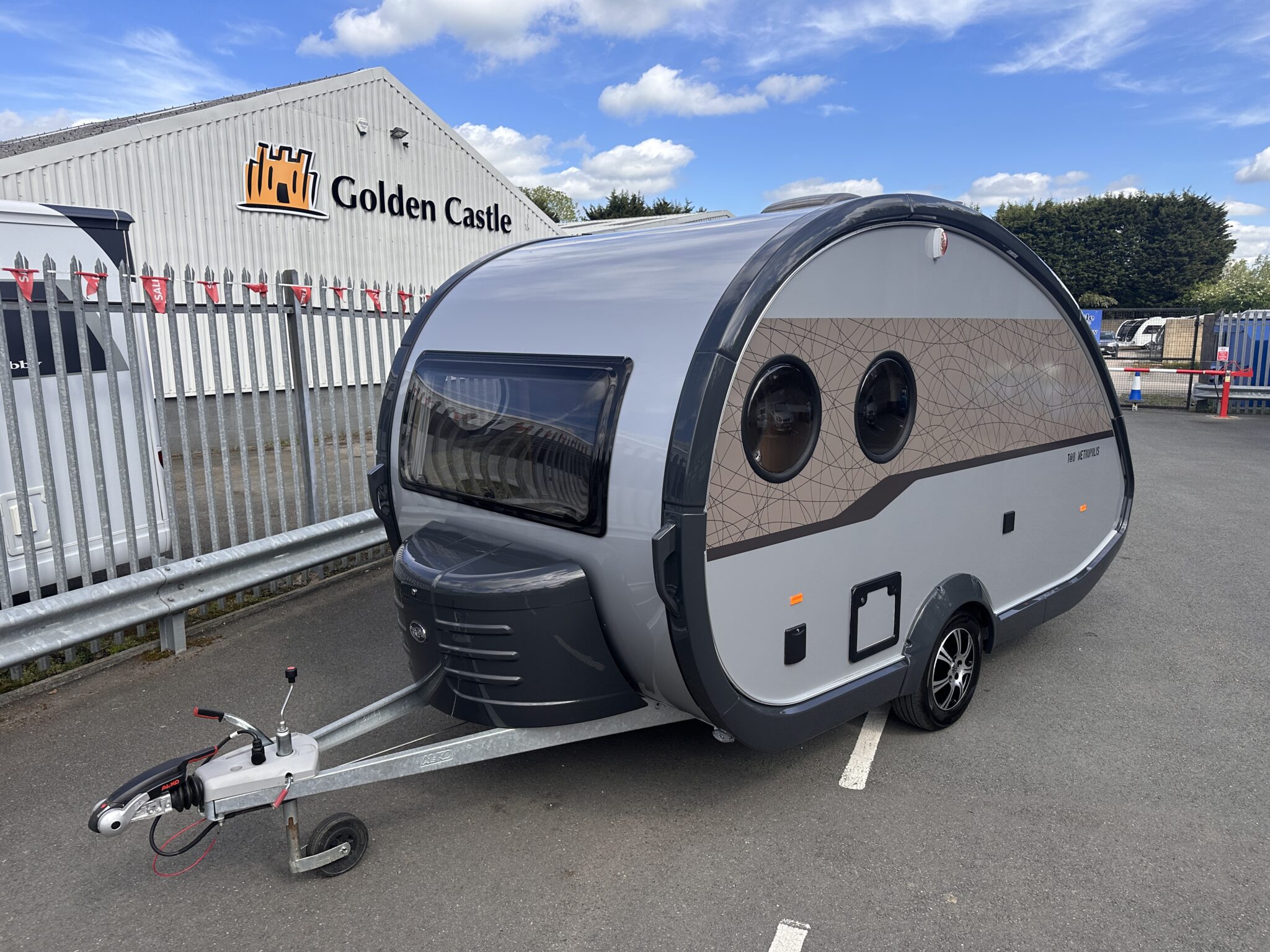 T@B Metropolis 400- 2025 Caravan