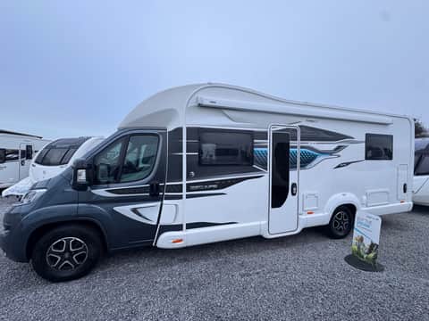 2024 Swift Escape 674