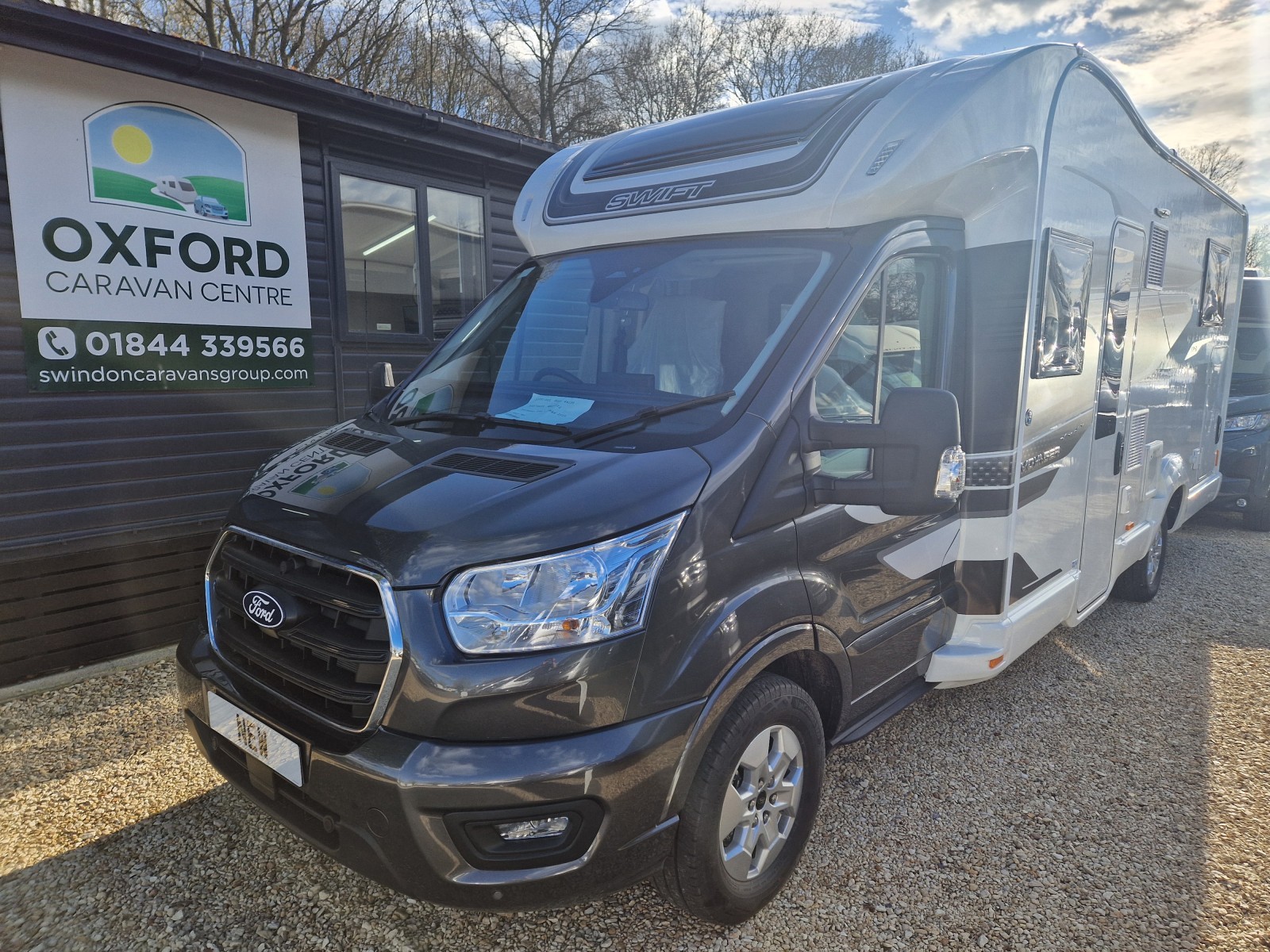 Swift Voyager 594 165BHP Auto