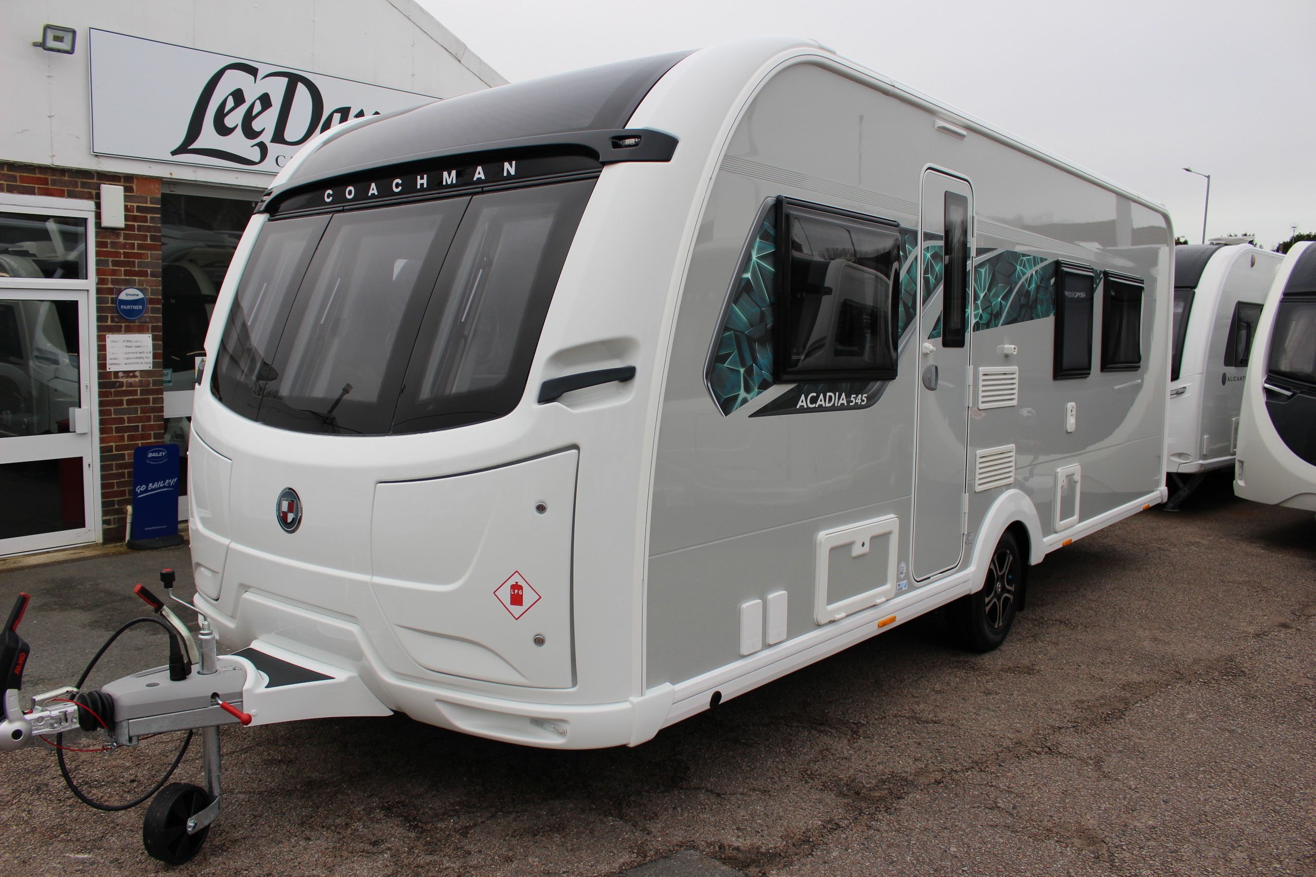 Coachman Acadia