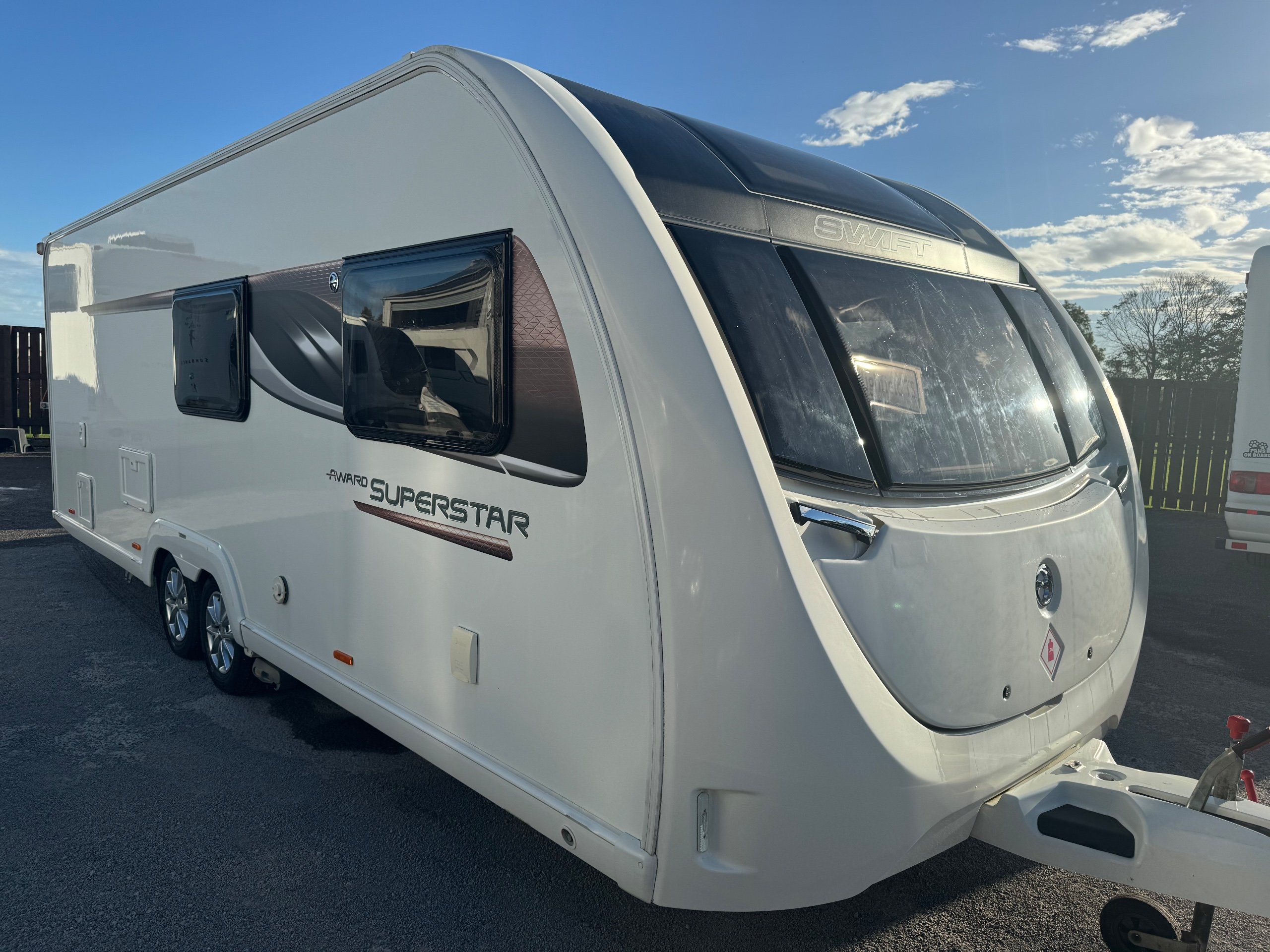 2019 Swift Ace Award Superstar 8ft-Wide 6-Berth Family Caravan