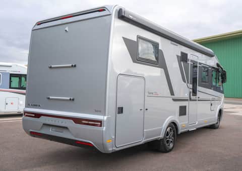 Adria Sonic Supreme 700 DL 180BHP Auto