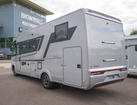 Adria Sonic Supreme 700 DL 180BHP Auto