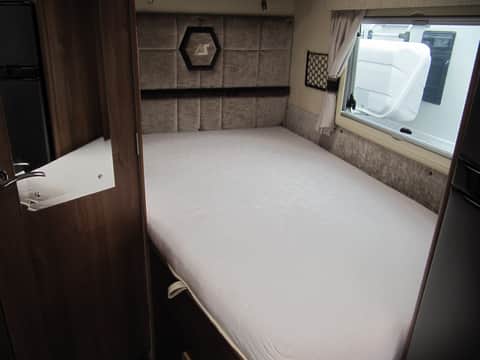 Auto-Sleepers Broadway Fb