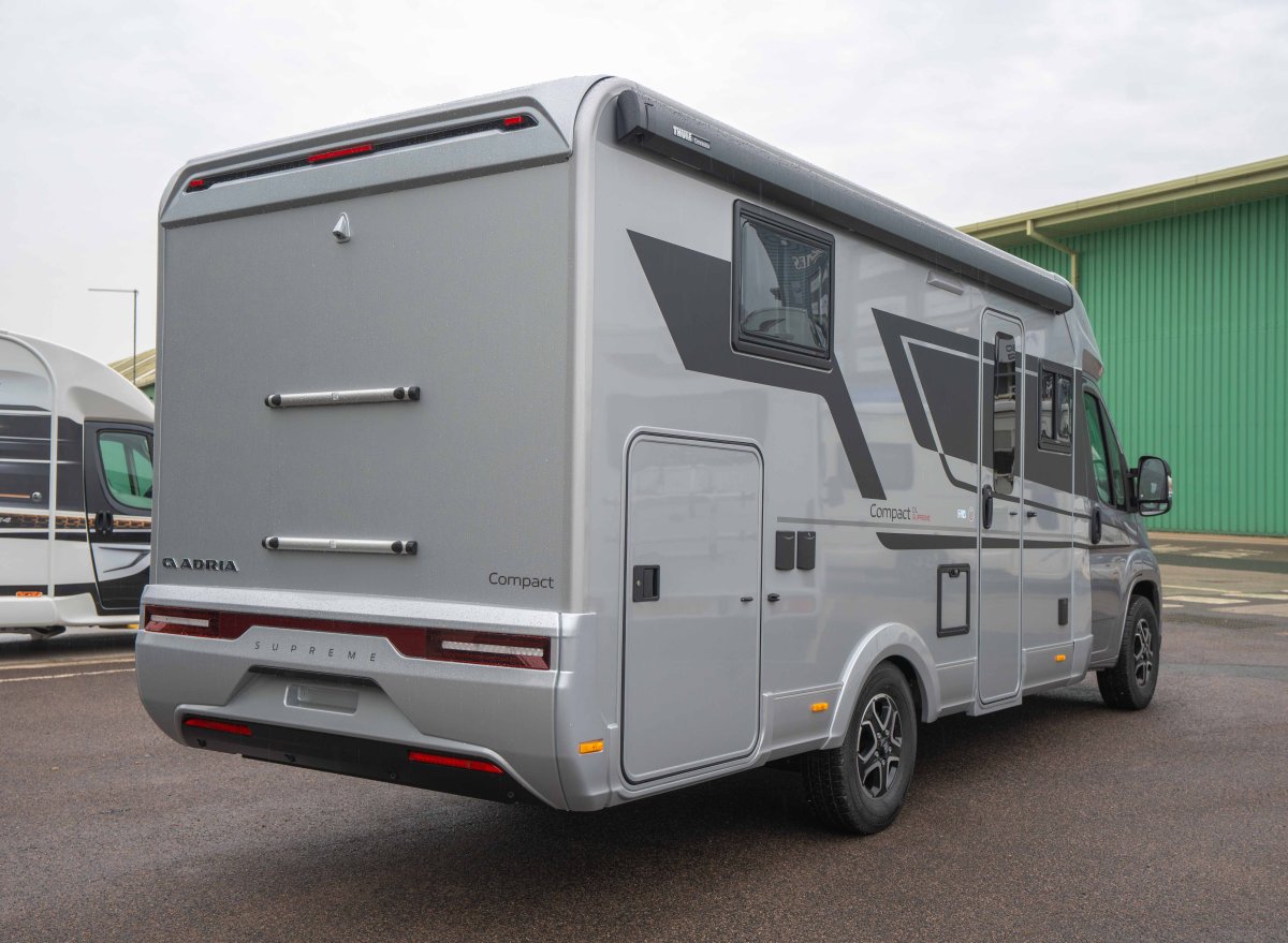 Adria Compact Supreme DL 140BHP