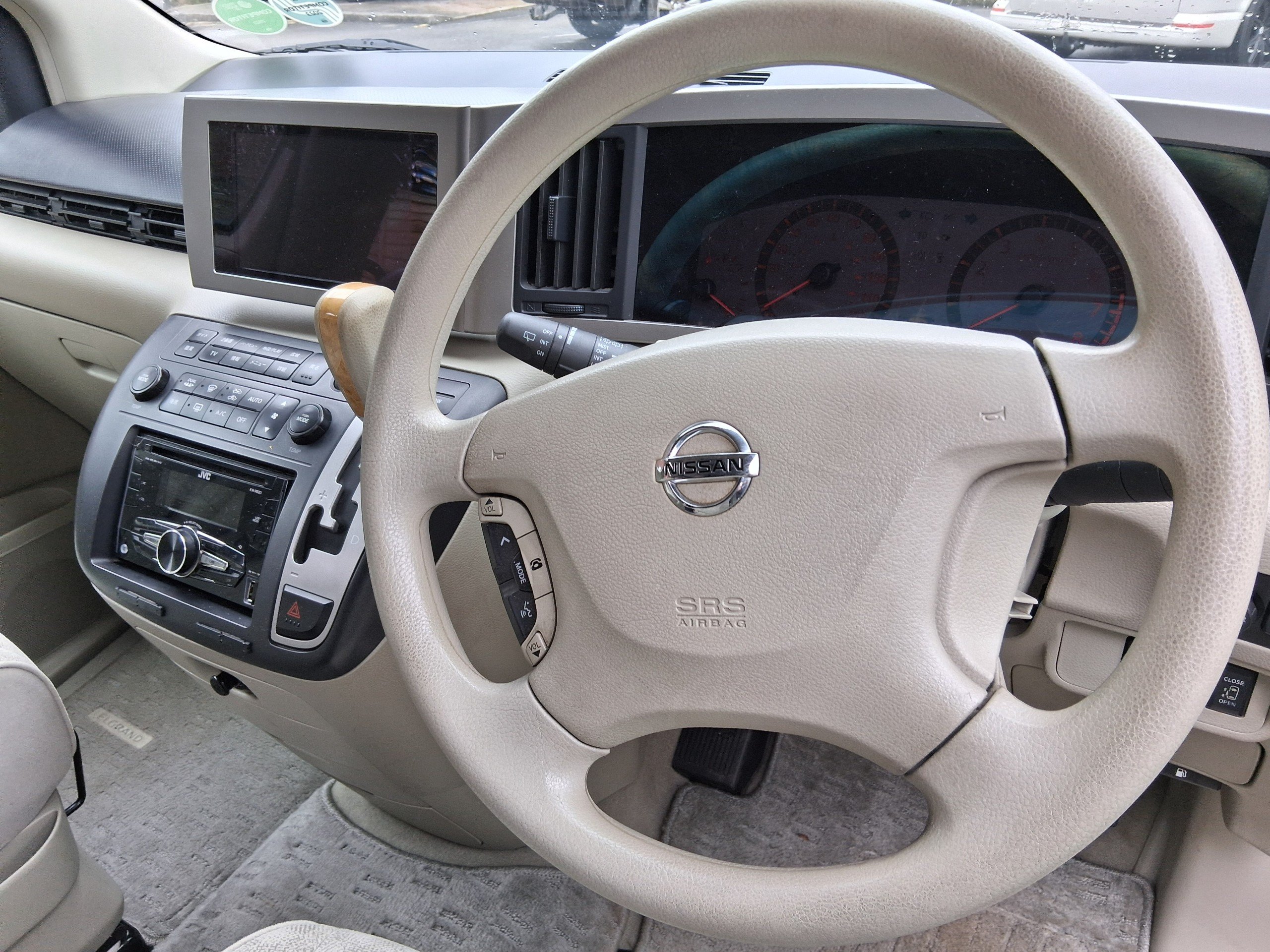 2003 Nissan Elgrand
