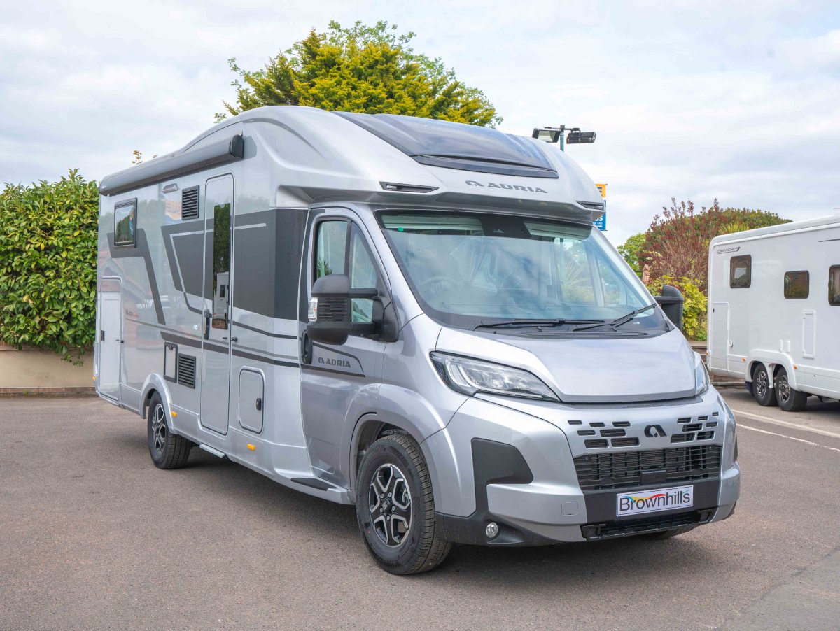 Adria Matrix Supreme 670 SL 2024 180BHP Automatic 4 Berth