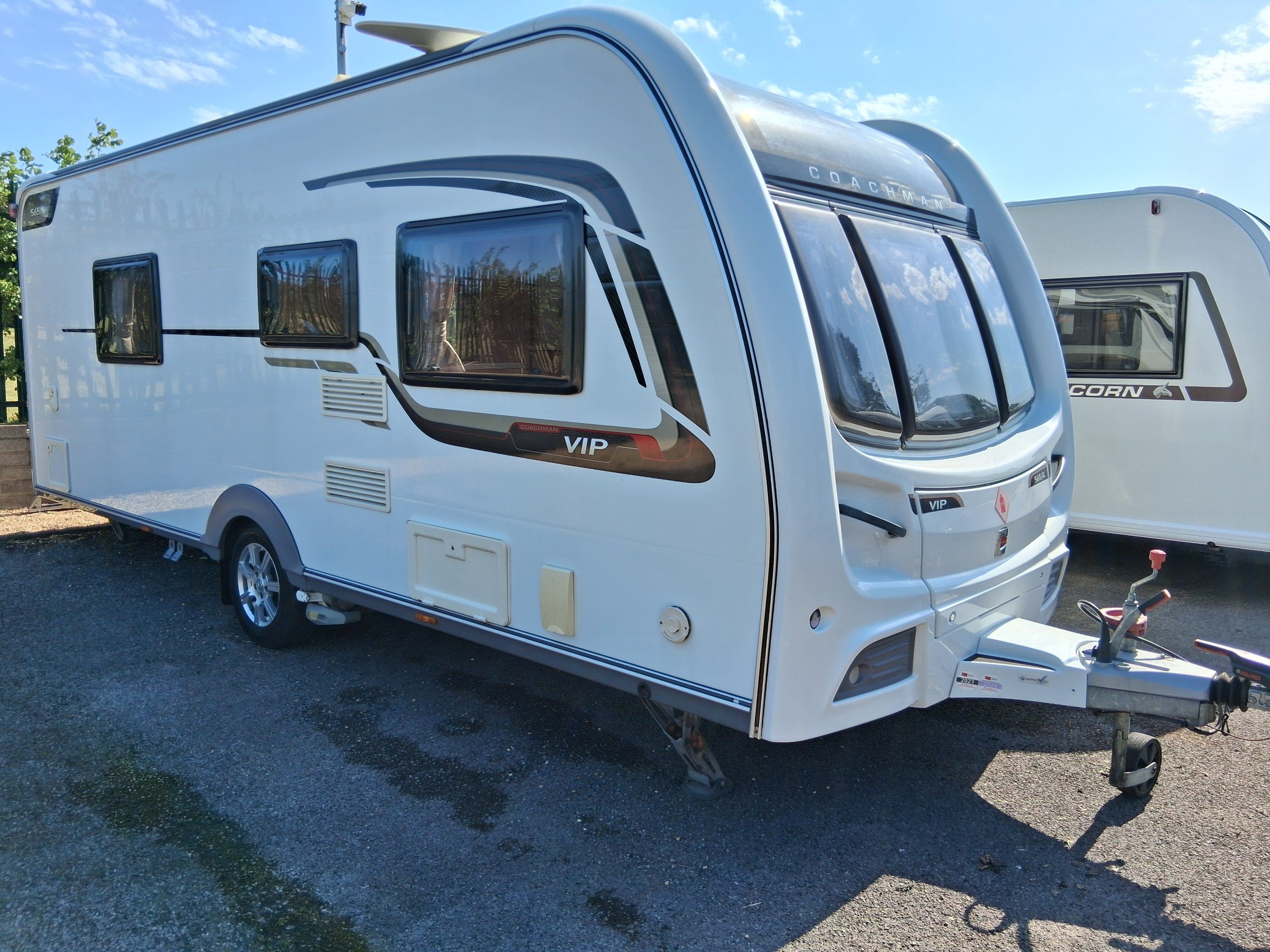 Coachman Vip 565