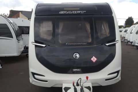 2000 Swift Conqueror 480