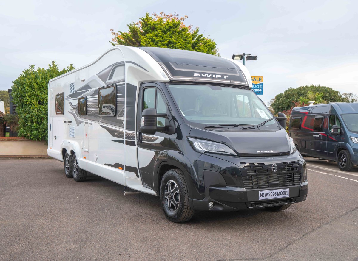 Swift Kon-Tiki 874 180BHP Auto