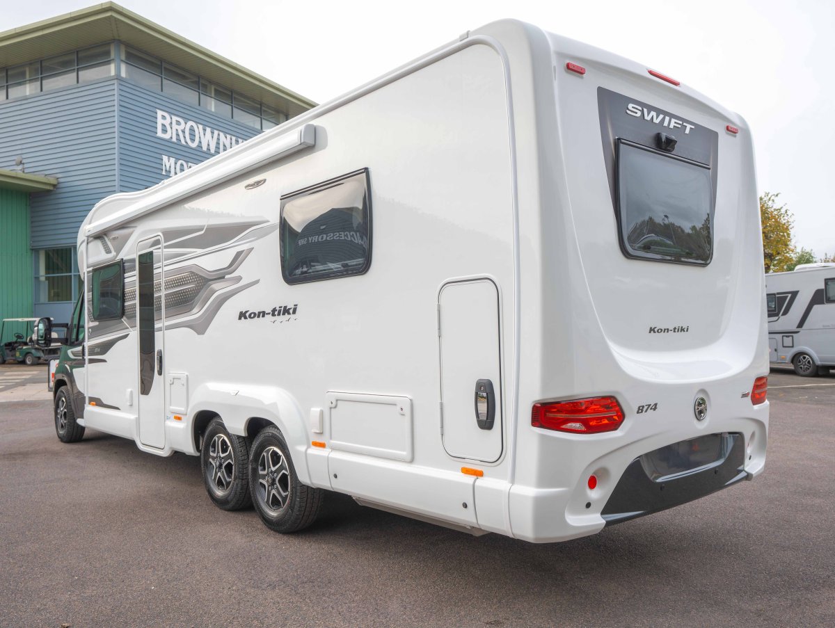 Swift Kon-Tiki 874 180BHP Auto