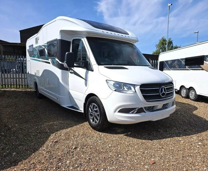 2000 Coachman Travel Master New 6 Berth Motorhome