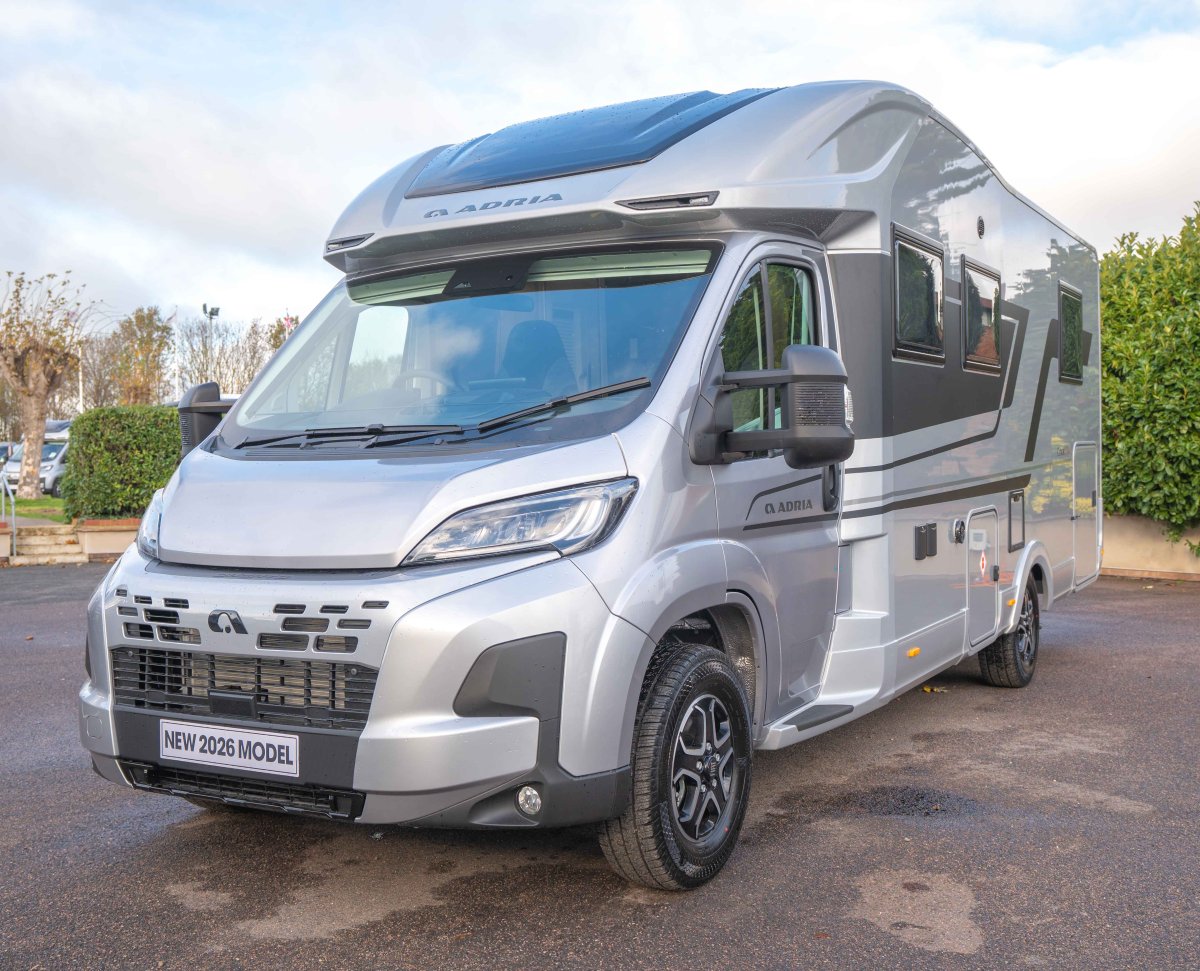 Fiat Adria Coral Supreme 670 DC 180BHP Auto