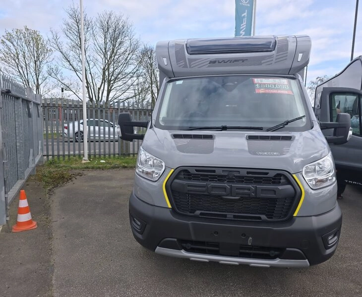 Swift Trekker