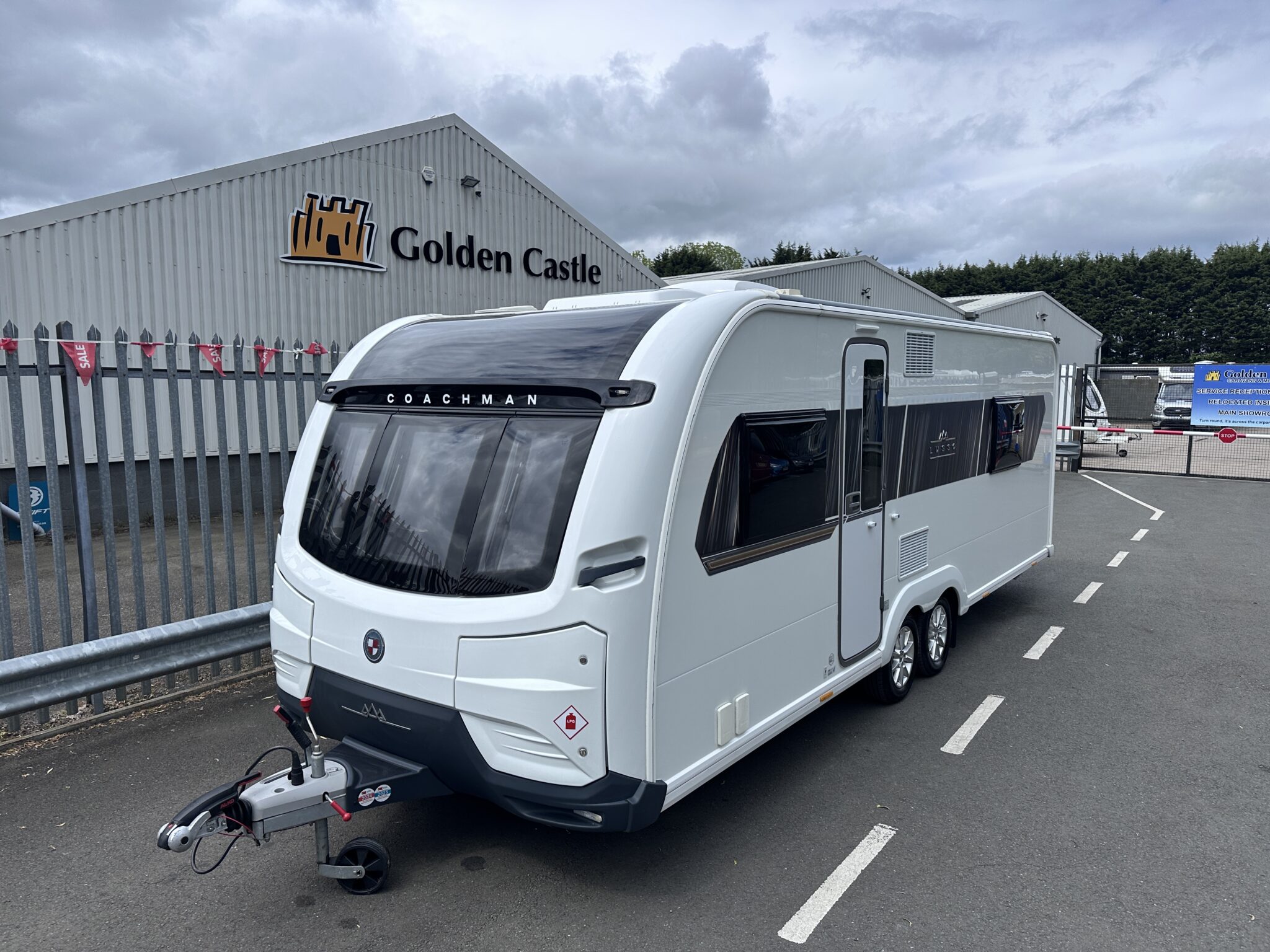 Coachman Lusso Ii