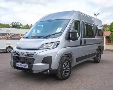 Auto-Trail Expedition 54 140BHP Auto