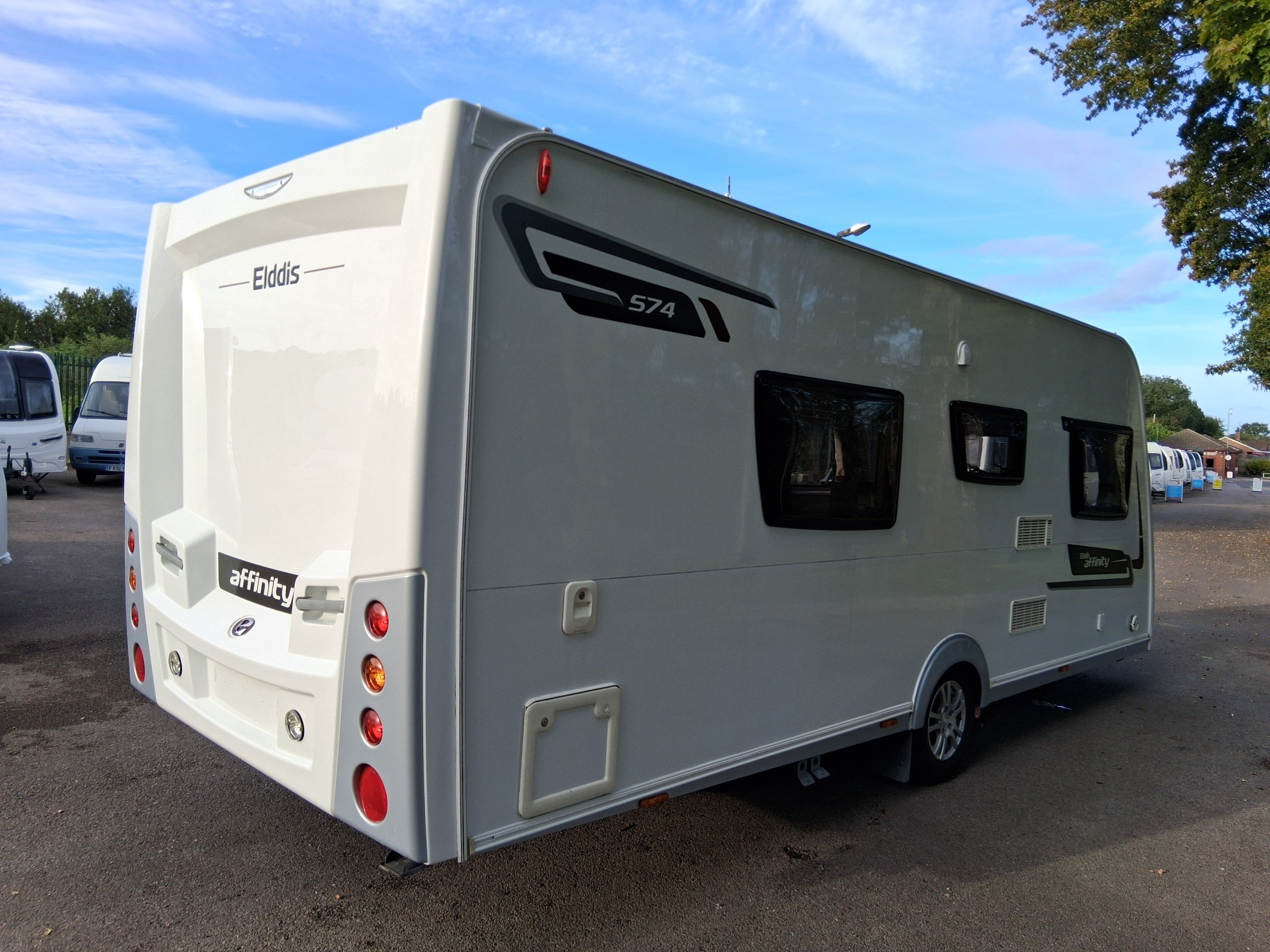 Elddis Affinity 574