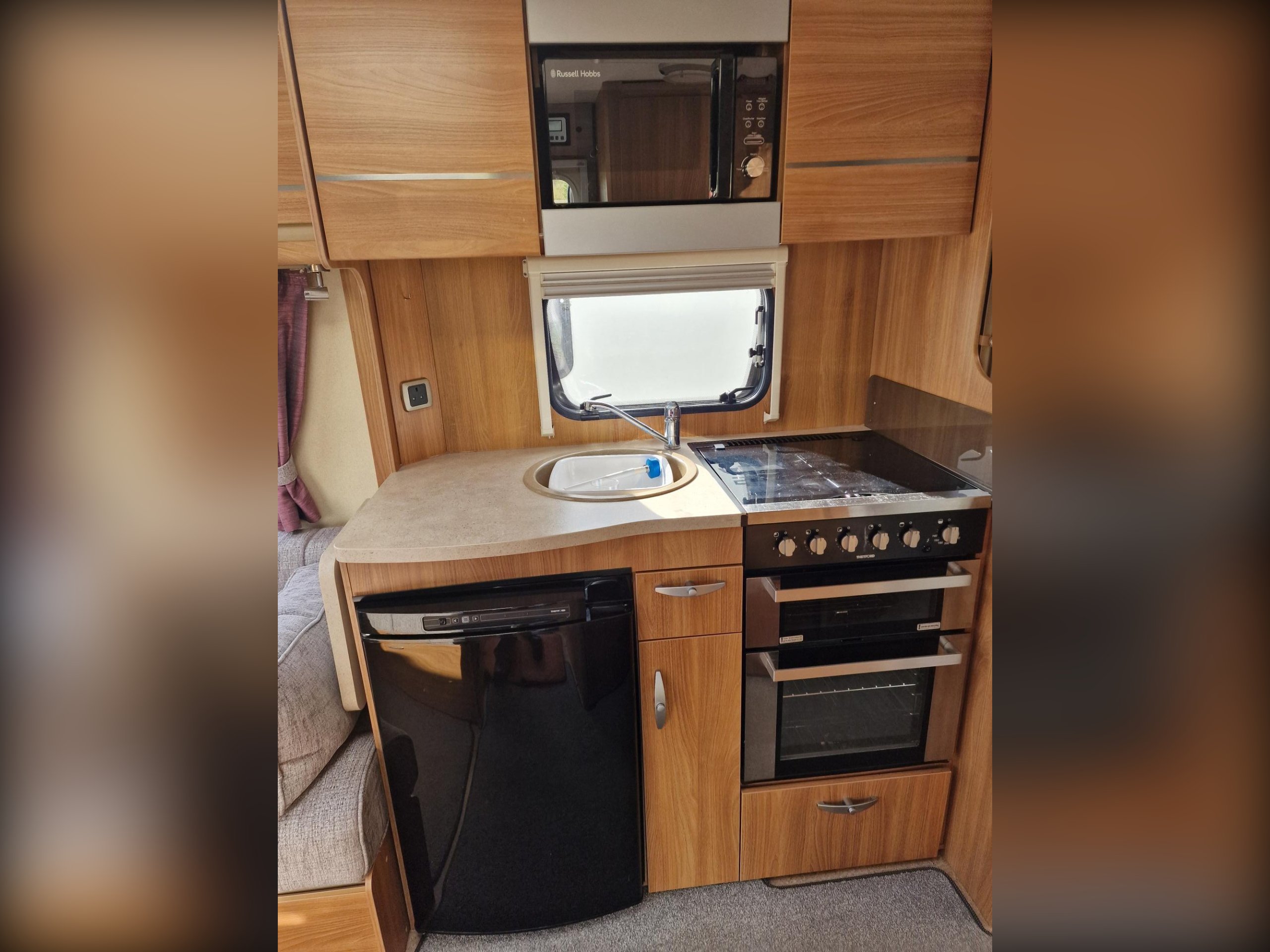 2013 Swift Expression 564 4-Berth Caravan with Twin Single Beds