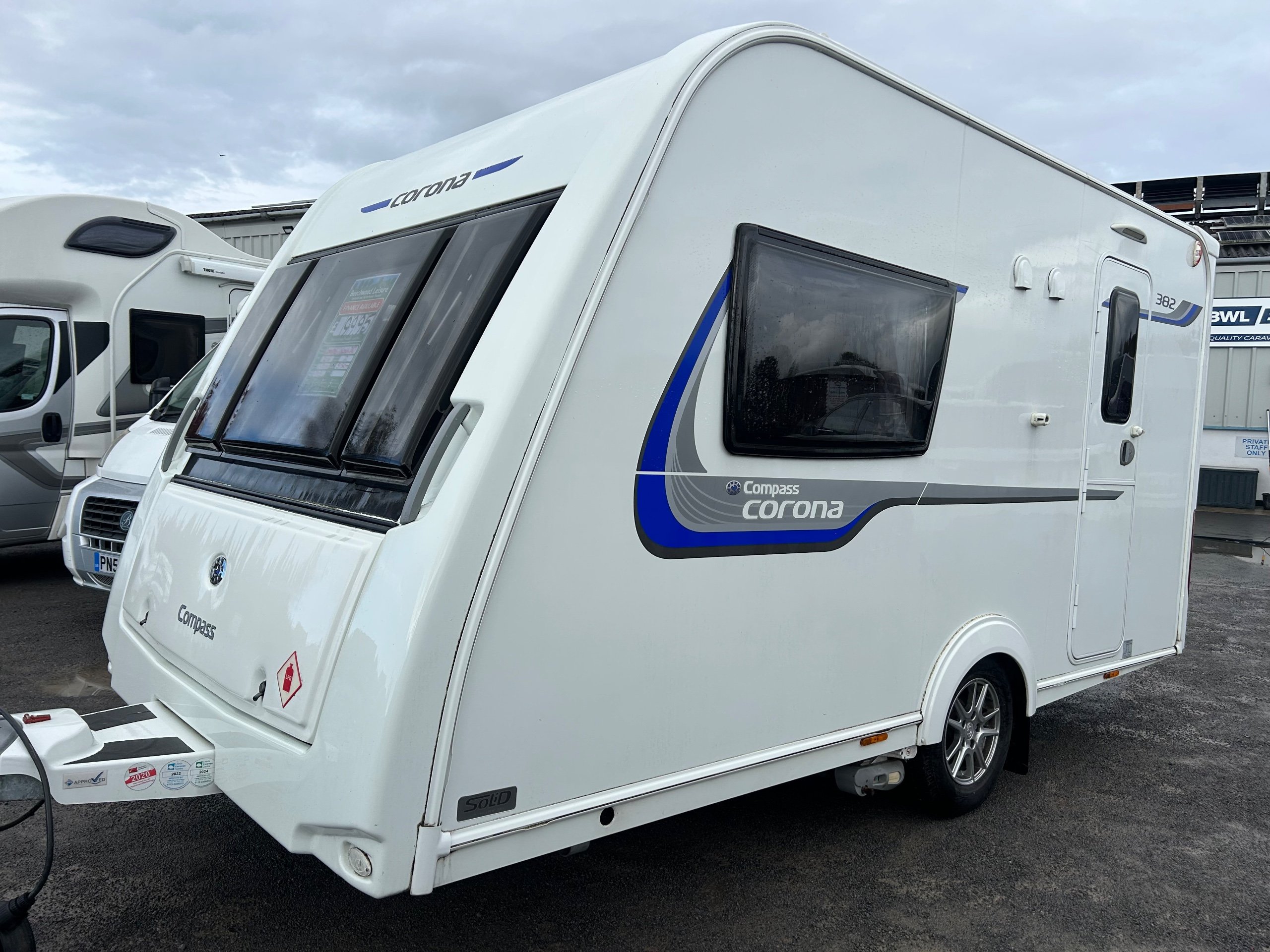 2015 Compass Corona 382
