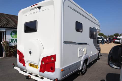 Auto-Trail Tracker EKS Lo-Line Tracker EKS, 2 Berth, 2 Belts, MOT, 12 Months Warranty, Habitation Check